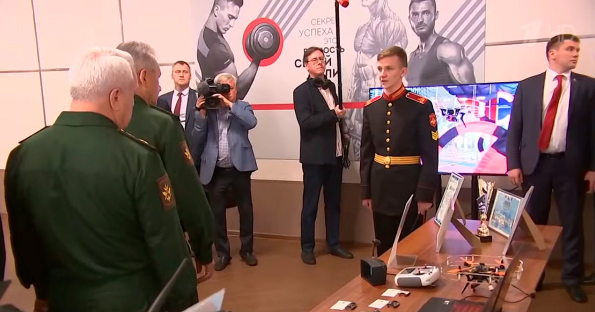 Сергей Шойгу оценил квадрокоптеры «Геоскан Пионер» в Тверском СВУ
