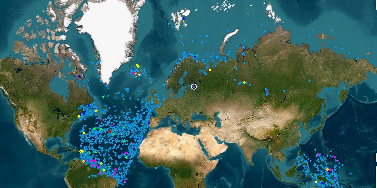 AIS data for individual orbit passes of the InnoSat3 satellite