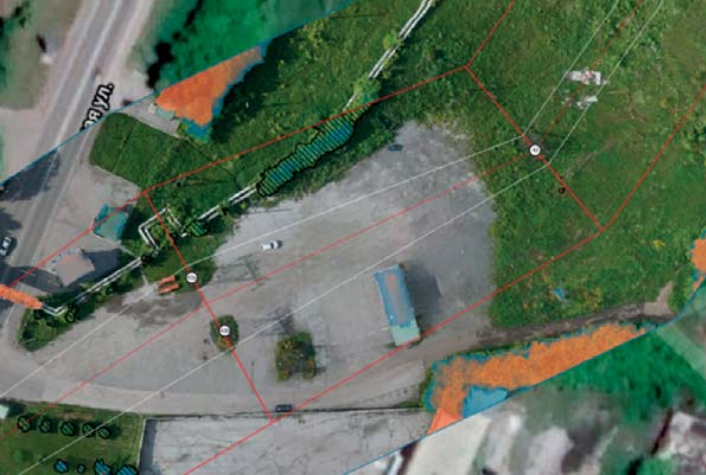 Рисунок 3. Проекция крайнего провода и охранная зона, разделенная на пролеты